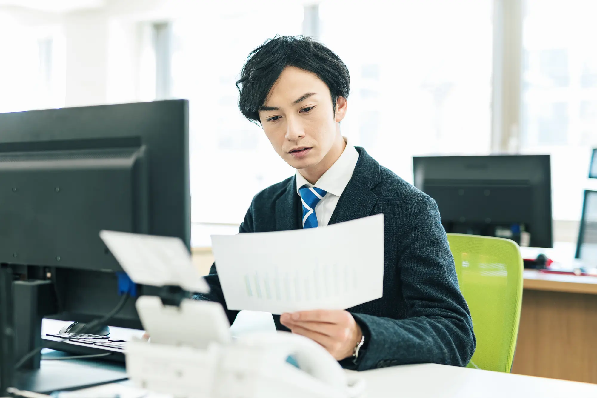 求人チラシの作り方|2024年法改正対応と応募獲得を両立するコツ