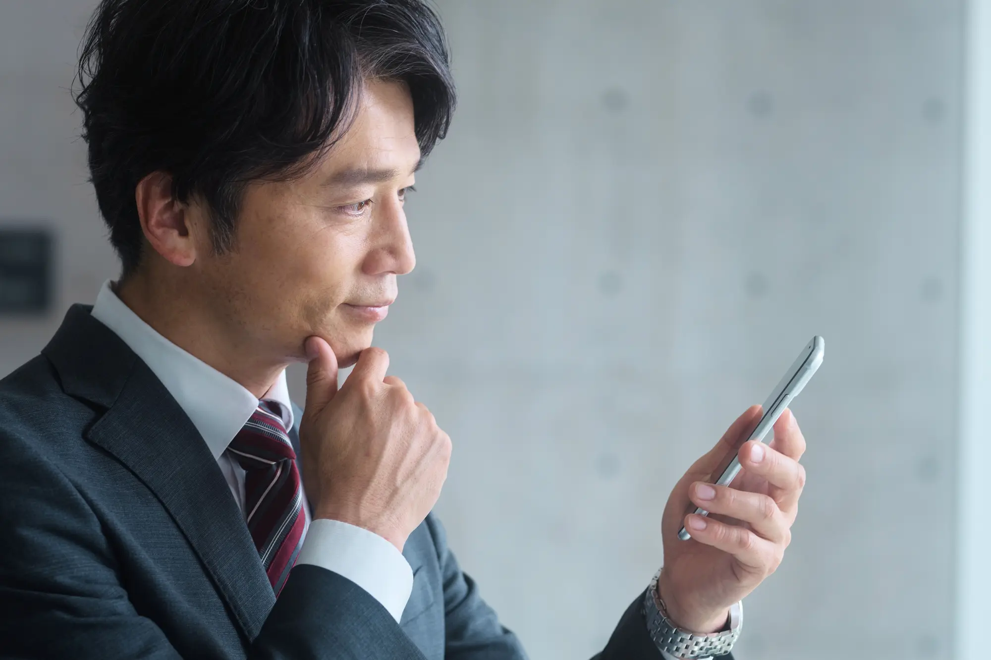 SNS採用|100万の失敗を週15分で挽回する飾らない運用術