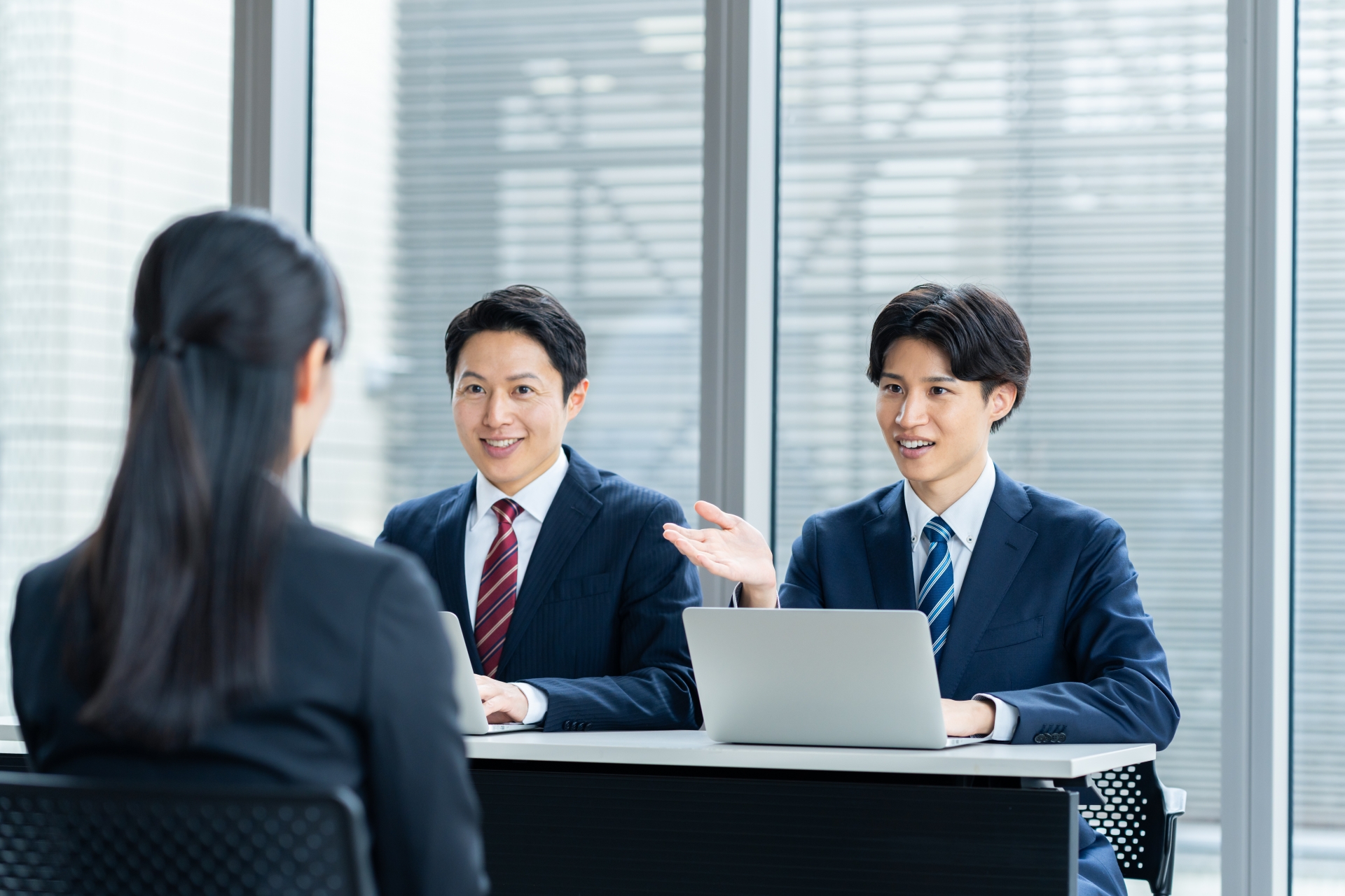 4月の採用失敗を6月で取り戻す!中小企業が「ボーナス退職層」を一本釣りする逆転戦略